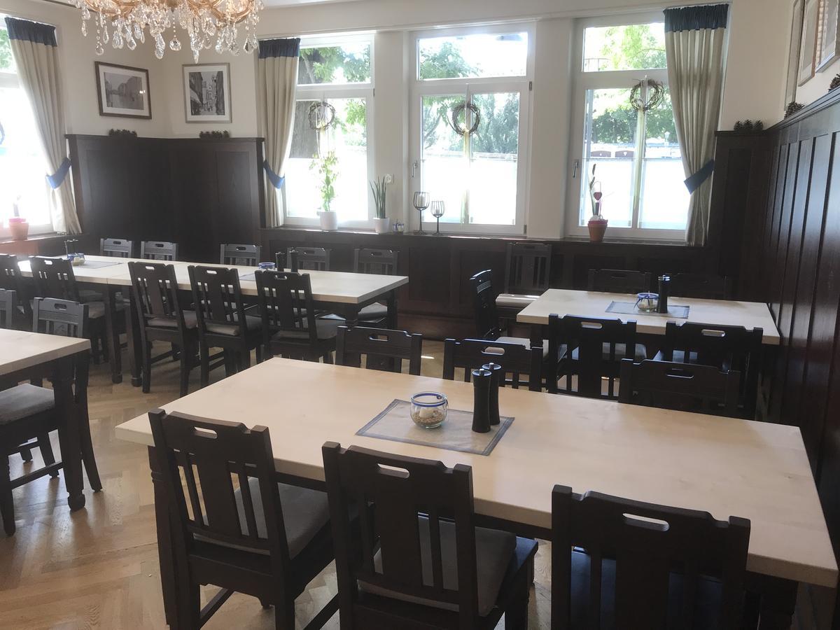 Brauereigaststatte Spitalgarten Ratisbona Esterno foto