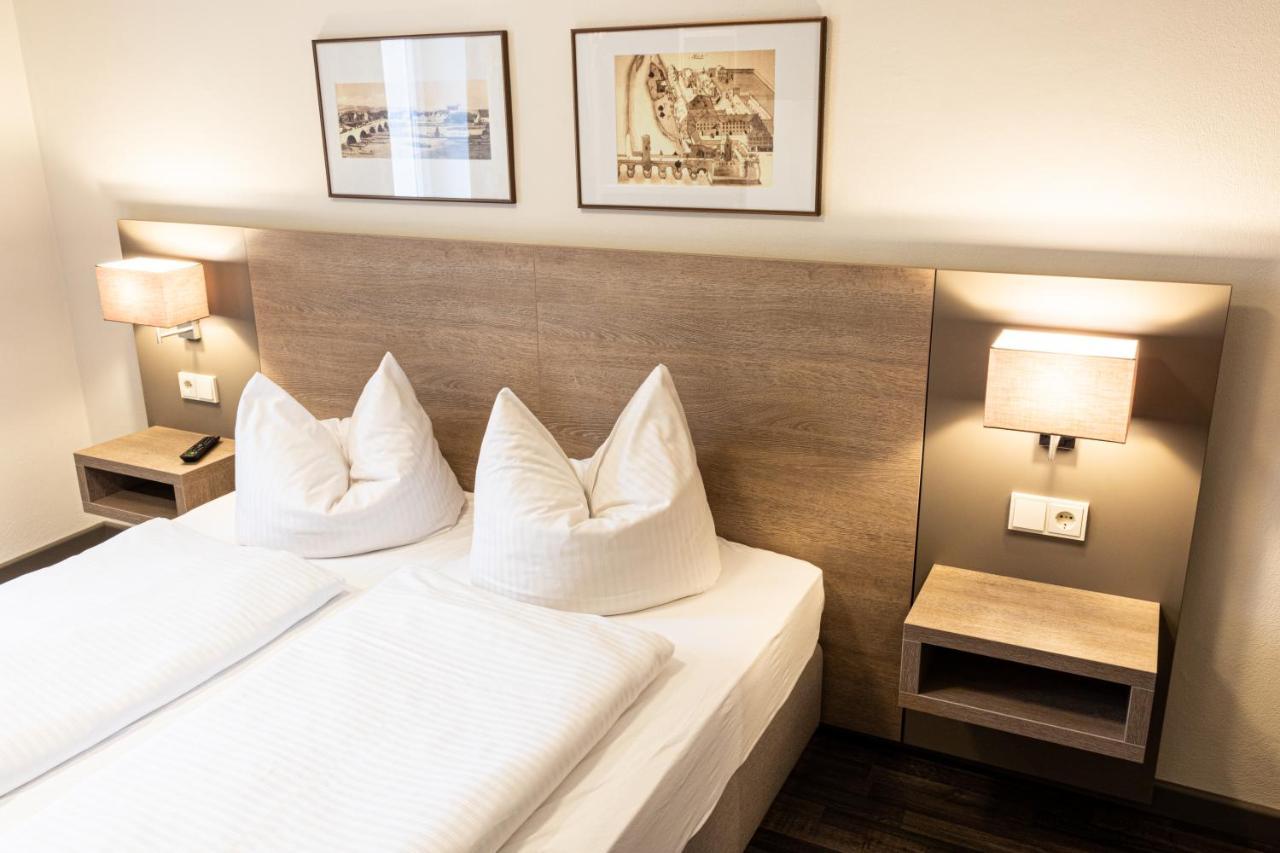 Brauereigaststatte Spitalgarten Ratisbona Esterno foto